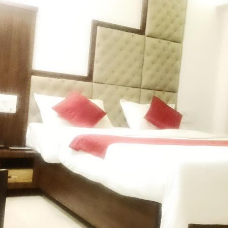 Hotel Shelter Palace Navi Mumbai Exterior photo