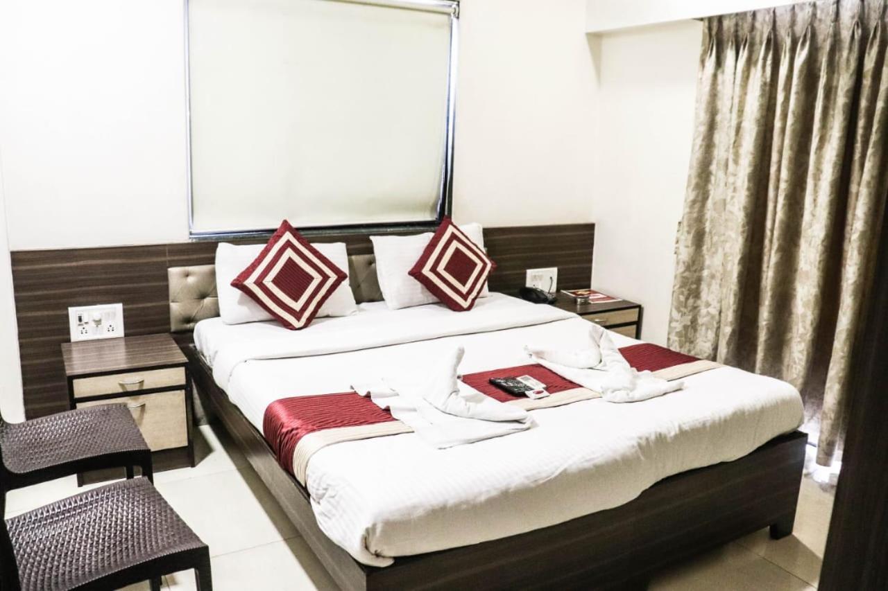 Hotel Shelter Palace Navi Mumbai Exterior photo