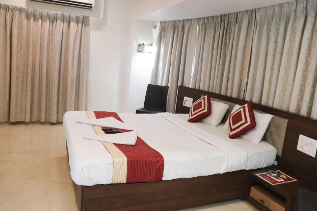 Hotel Shelter Palace Navi Mumbai Exterior photo