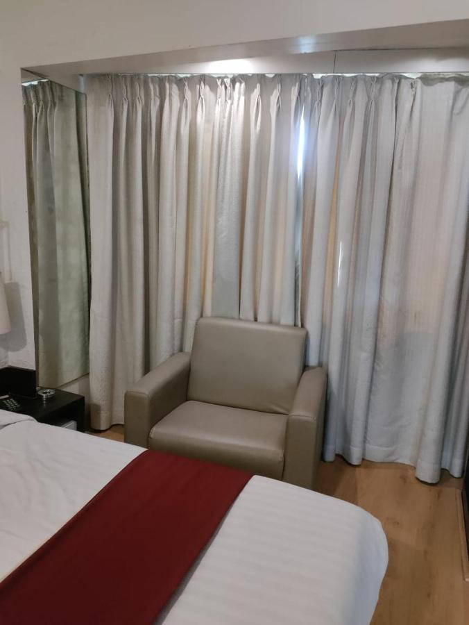Hotel Shelter Palace Navi Mumbai Exterior photo