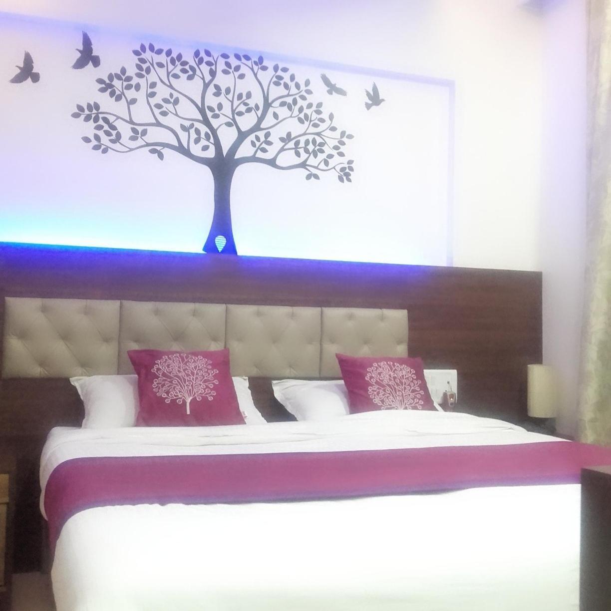 Hotel Shelter Palace Navi Mumbai Exterior photo