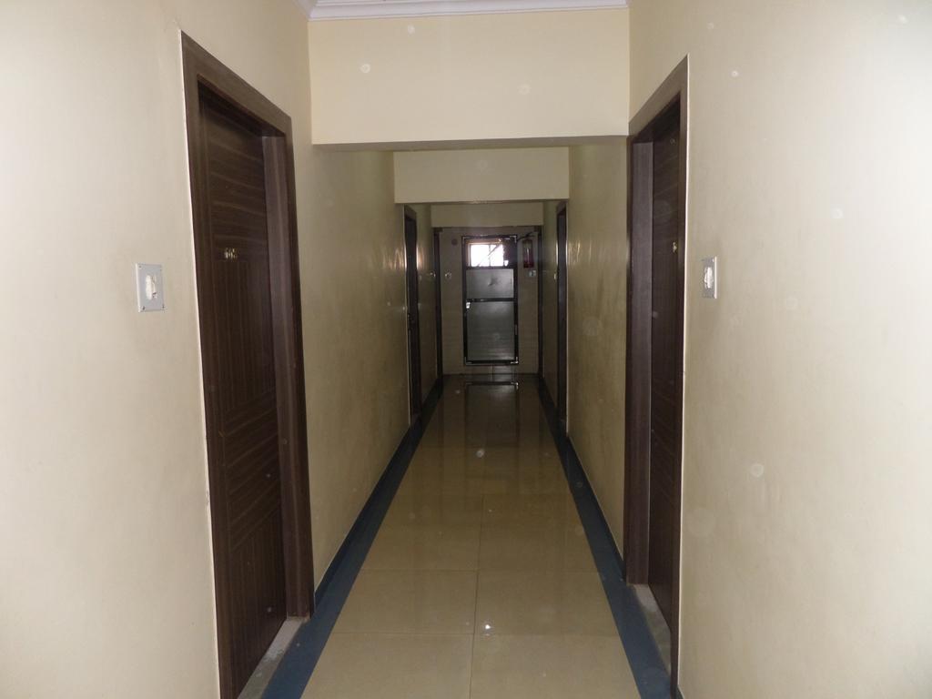 Hotel Shelter Palace Navi Mumbai Exterior photo